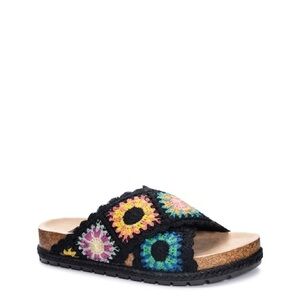 Dirty Laundry | Crochet Sandals